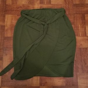 *BUY 2 GET 1 FREE* NWT Skirt